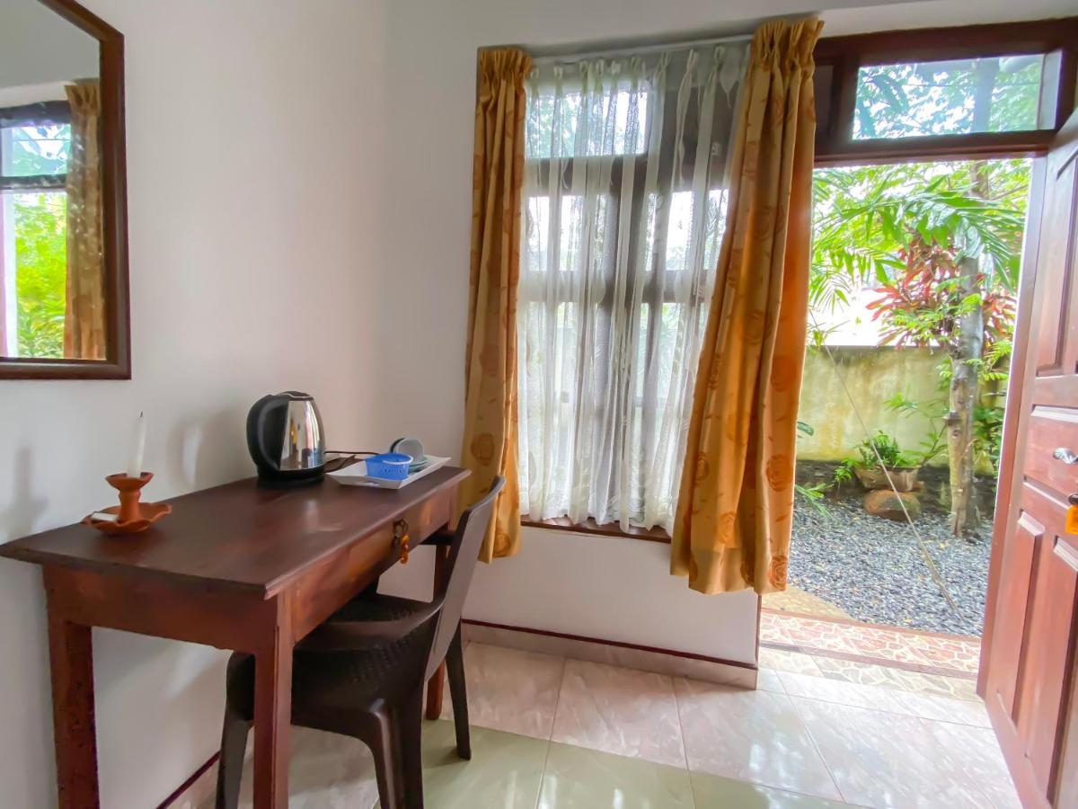 Westeros House & Hub Unawatuna Bagian luar foto